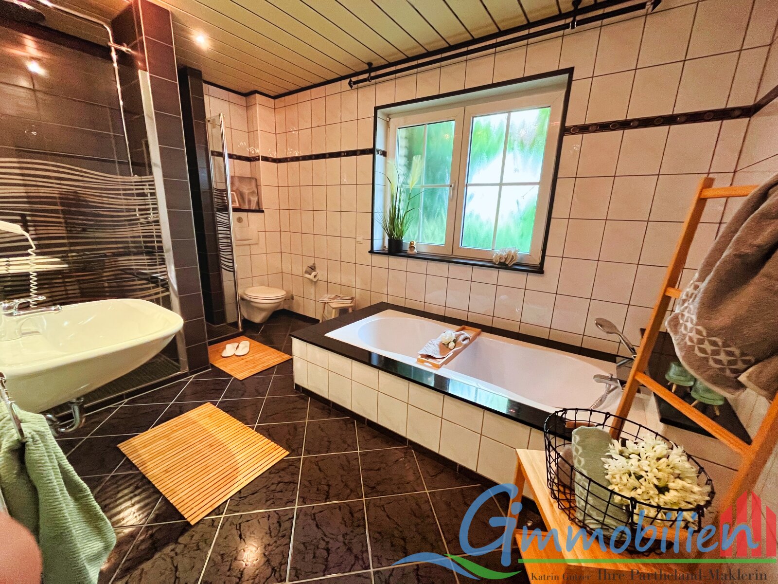 RESERVIERT-Schöner Bungalow mit Pool in Brandis, vollständig unterkellert mit Fußbodenheizung