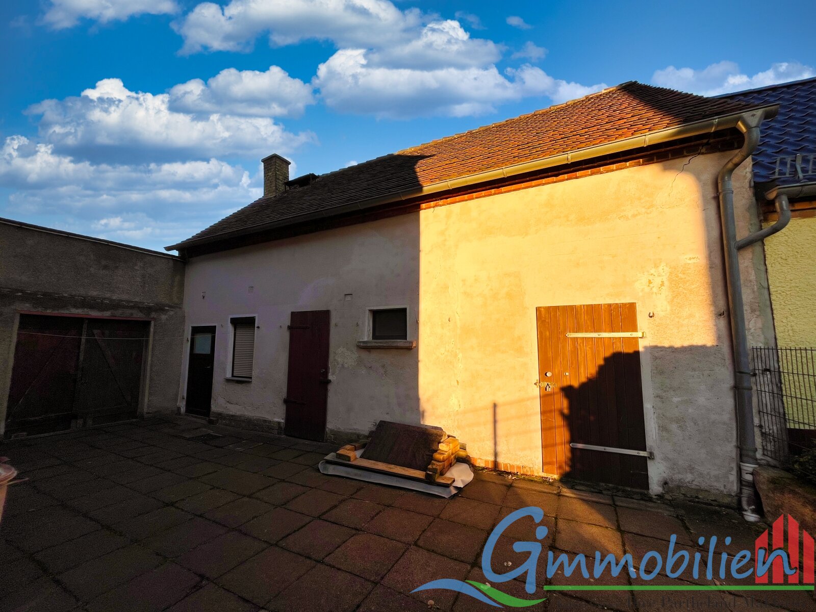 Entfaltung der Träume: Ein Zuhause mit Fernblick und großem Ausbau-Potenzial