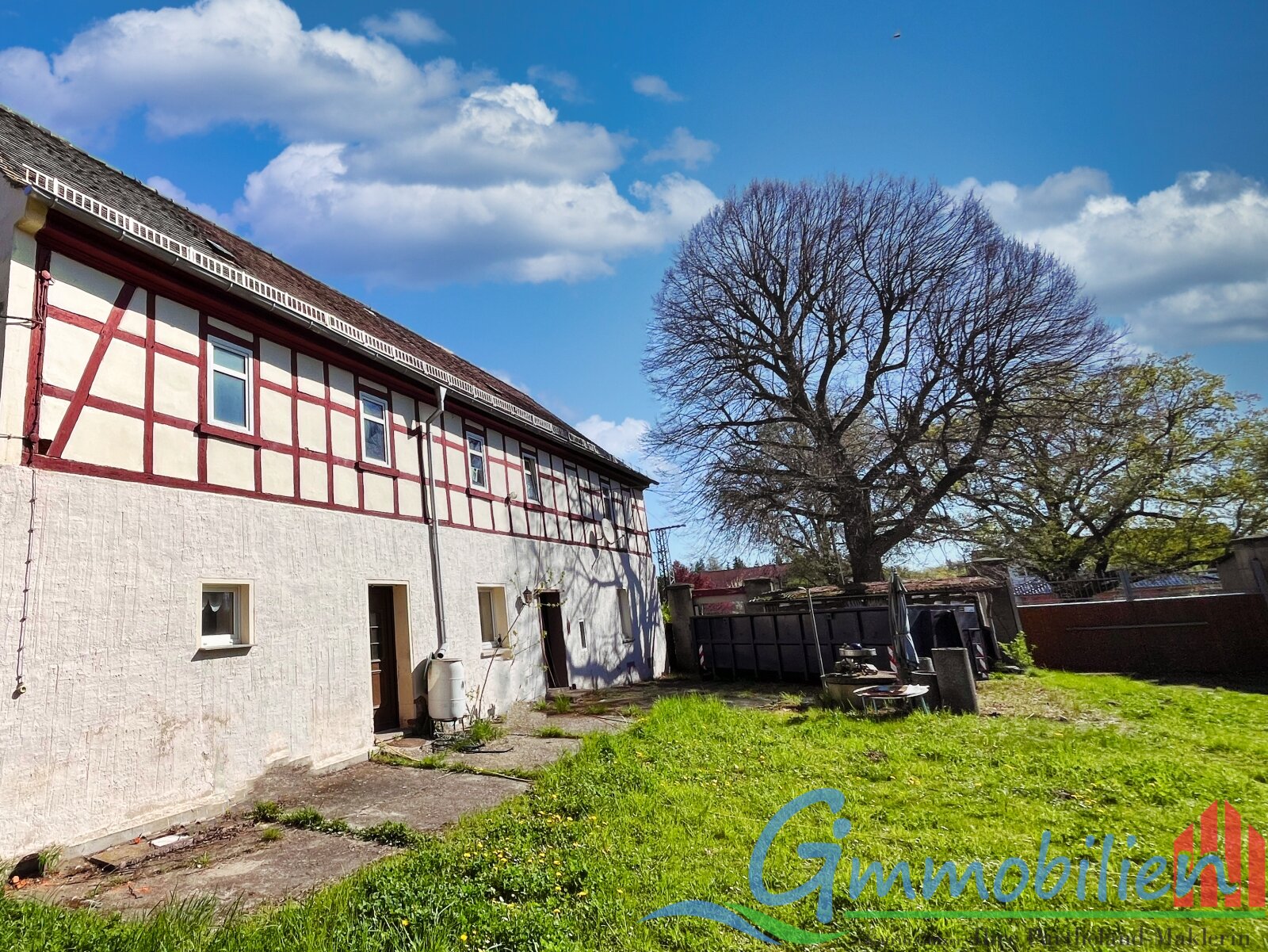 Traumhaftes Fachwerkhaus mit großzügigem Hof – Wohnen und Leben auf 330 m² in idyllischer Seenähe