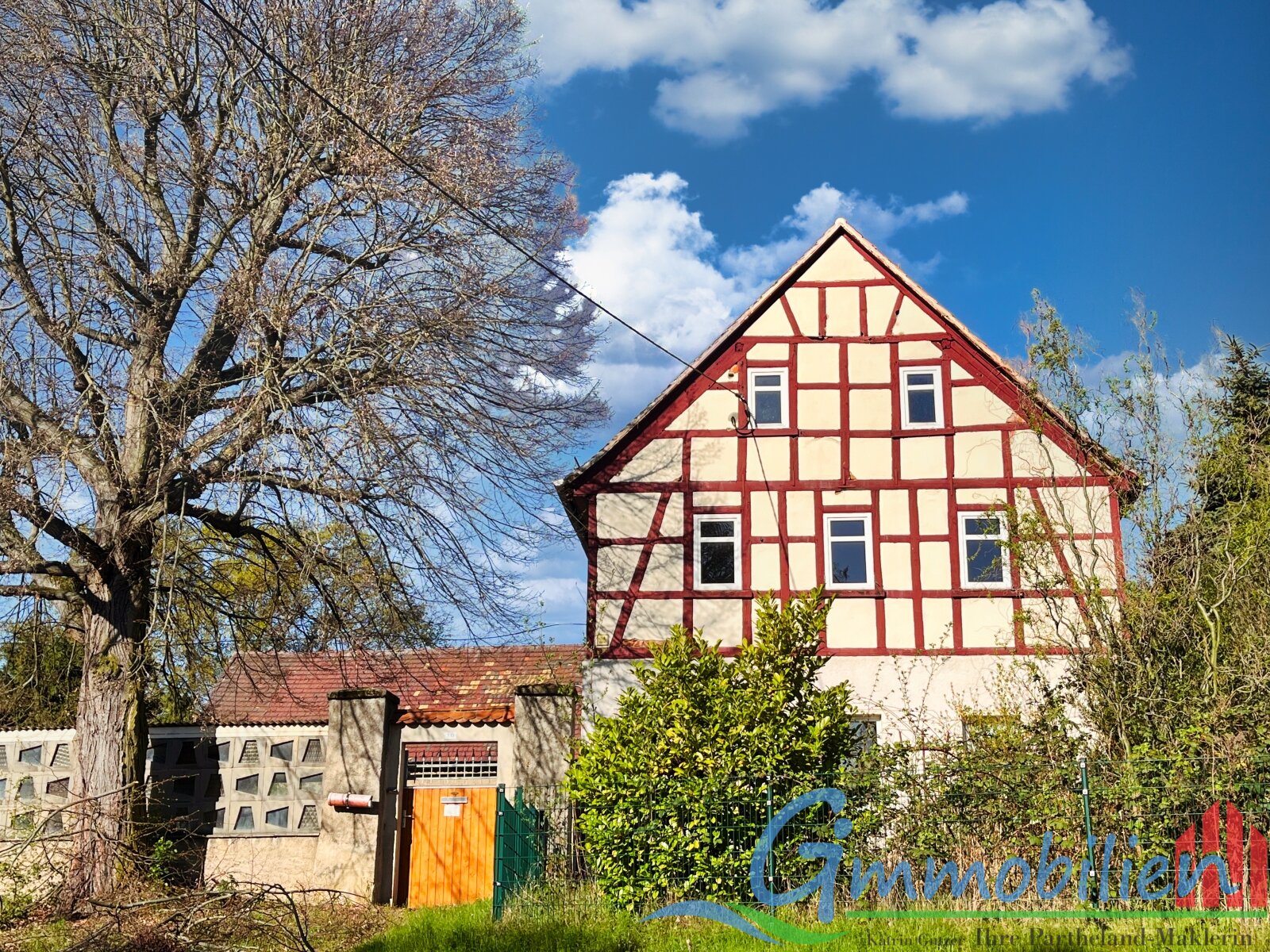 Traumhaftes Fachwerkhaus mit großzügigem Hof – Wohnen und Leben auf 330 m² in idyllischer Seenähe