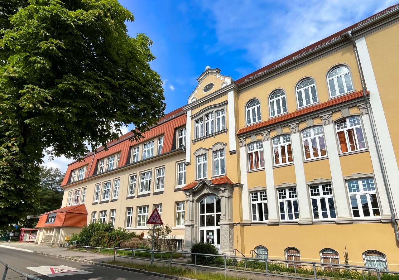 Schule in der Nähe