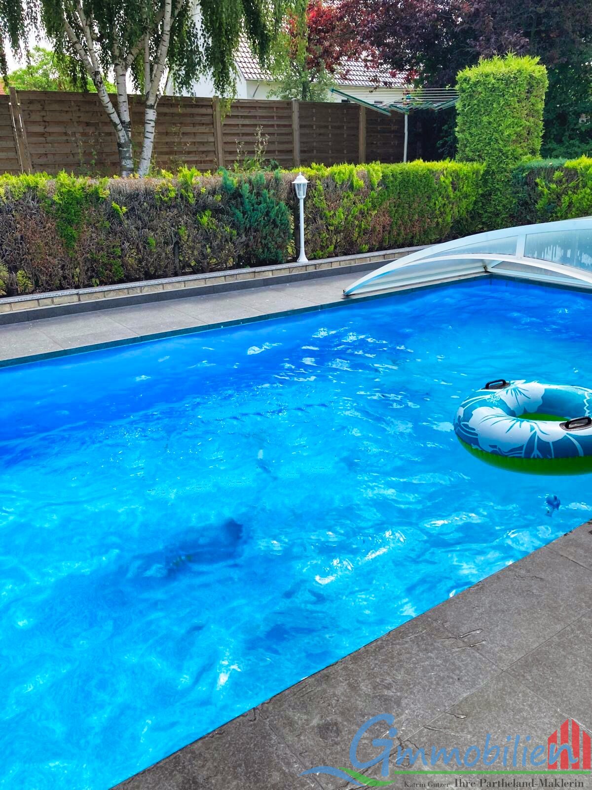 Pool Pool