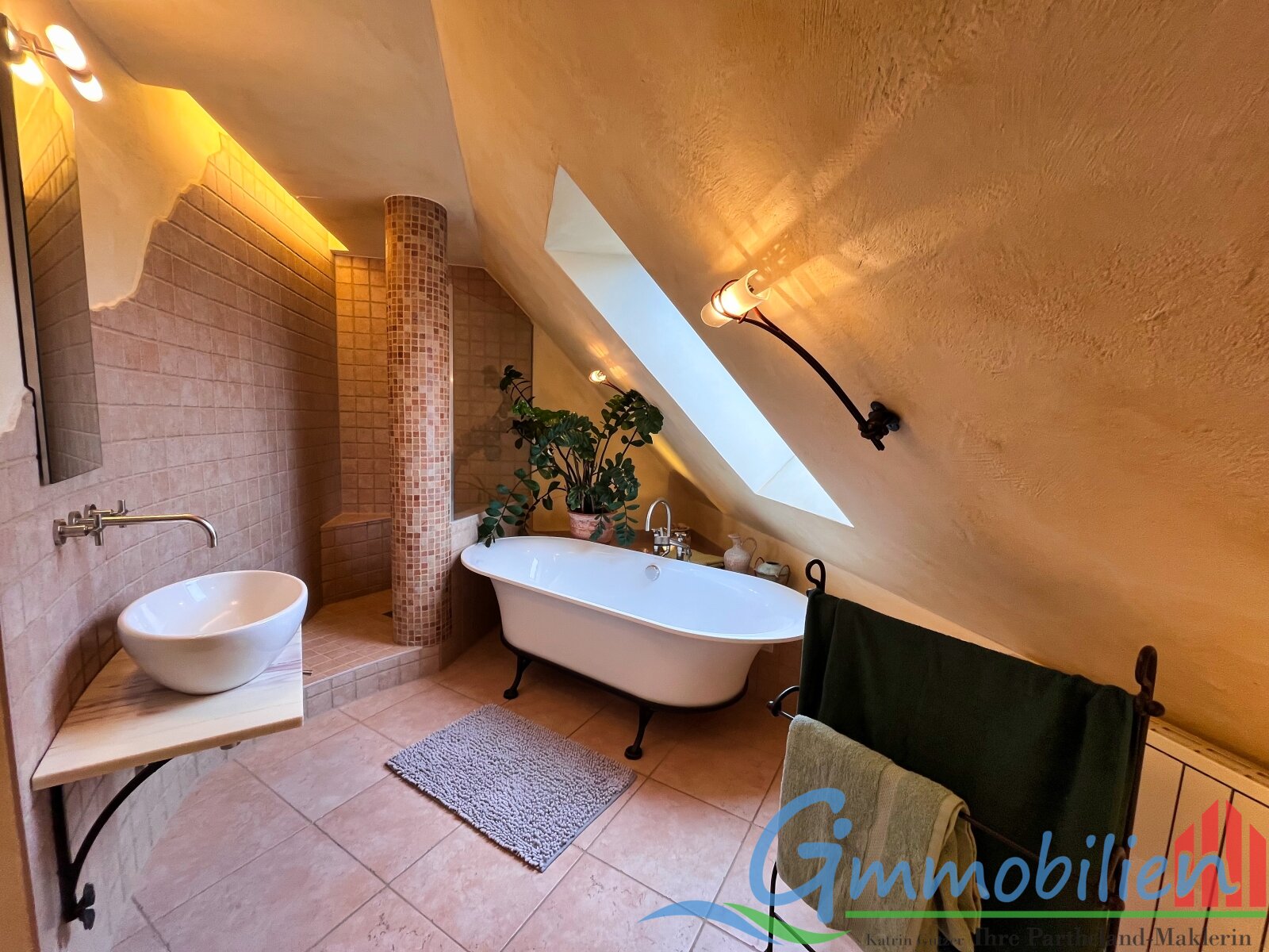 mediterranes Badezimmer oben