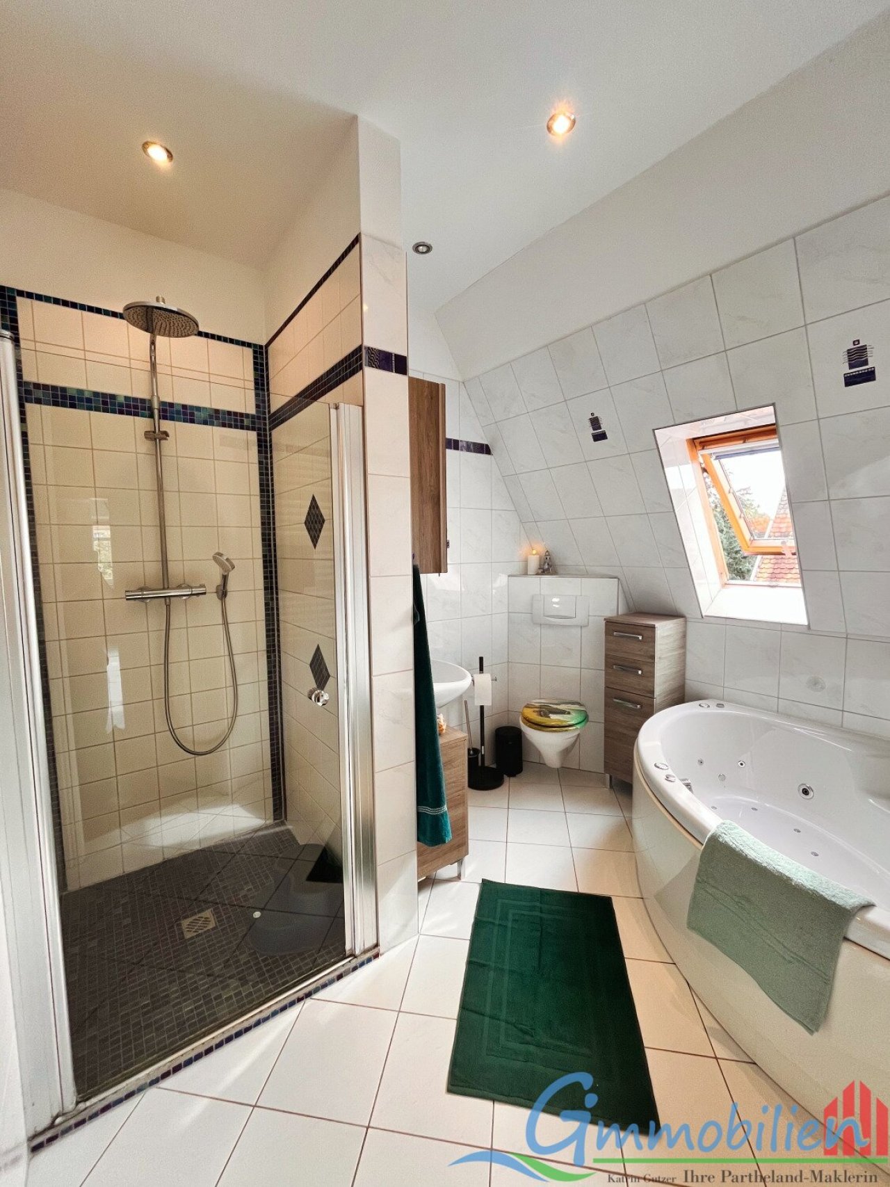 Badezimmer unten Badezimmer unten