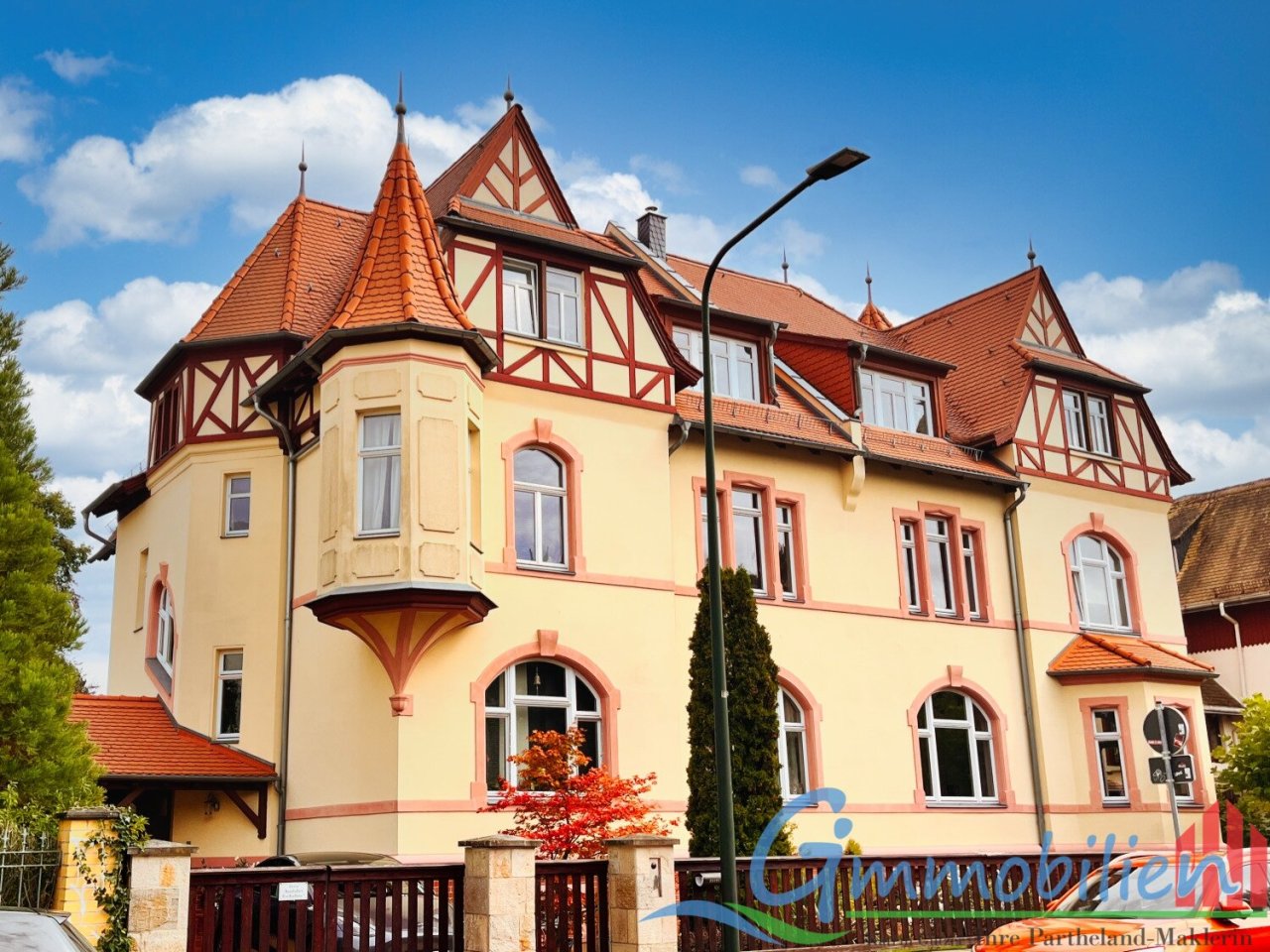 Außen von vorne Außen von vorne